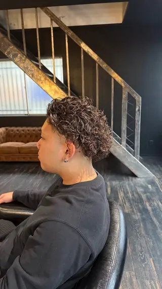 ショート パーマ Bernie boyのヘアスタイル