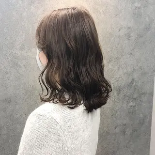 セミロング 所渉/韓国レイヤー /ウルフカットのヘアスタイル