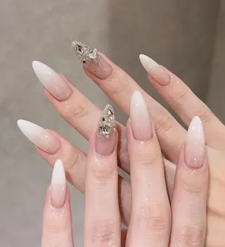 ネイル MIHANA HIKARIのネイルデザイン