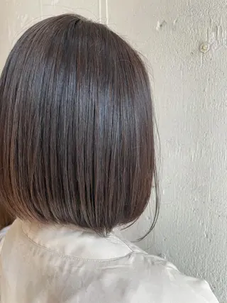 ショート カラー hisano / ハイトーン・透明感のヘアスタイル