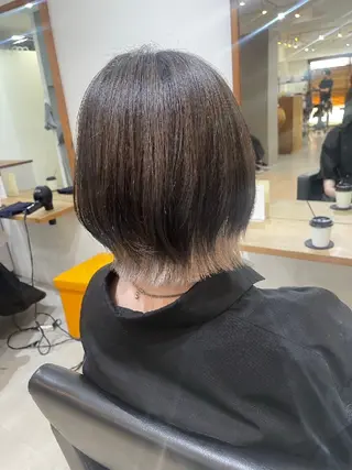 ミディアム 🐝 朝ラク・扱いや すいボブ／専門🐝のヘアスタイル