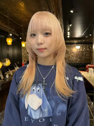 セミロング カラー haco＋所属・圧倒的デザイン力 店長🎨RENAのヘアスタイル