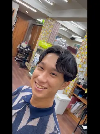 ミディアム パーマ メンズ メンズパーマ 赤司 泰樹のヘアスタイル