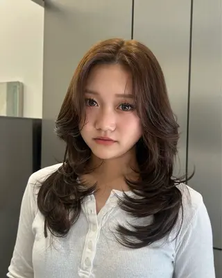 ロング 大人レイヤー/艶美髪 🇺🇸TOMONAのヘアスタイル