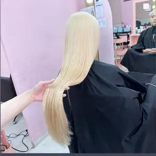 セミロング カラー ❄️💛エクステ ブリーチ❄️yukiのヘアスタイル