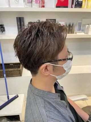 メンズ デザインカラー🎨/ 中性ウルフ🐺シュンのヘアスタイル