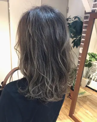 セミロング カラー 木下大地 HAIR Oneのヘアスタイル