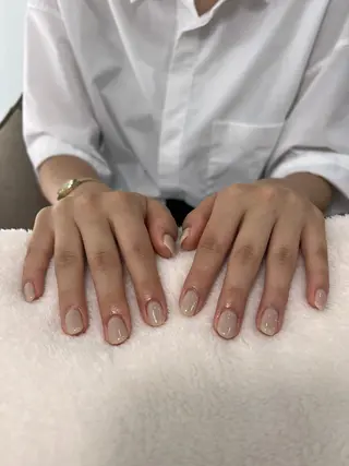 ミディアム each所属・𝐞𝐚𝐜𝐡 nanami🩰のネイルデザイン