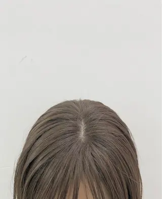 ロング ブリーチソムリエ認定 梅田茶屋町Eir辻のヘアスタイル