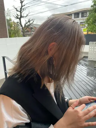 セミロング カラー 【nui 茨木】 原田美紅のヘアスタイル