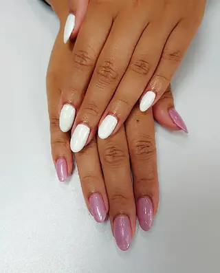 ネイル 🍒当日もOK🍒 𝑳𝑼𝑵𝑨花井のネイルデザイン