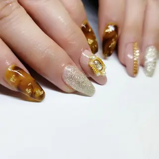 セミロング ネイル クロキ 。のネイルデザイン