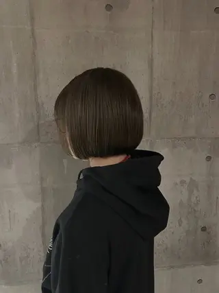 ショート Nagi レイヤー カット　ブリーチ募集のヘアスタイル