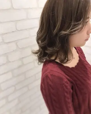 ミディアム ému エミュ　hair &spa所属・近藤 みゅうまのヘアスタイル