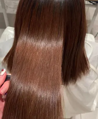 ミディアム 内田 志乃のヘアスタイル