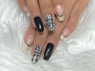 ネイル AURORA eyelash&nail salon アメ村店所属・Aurora Sakiのネイルデザイン