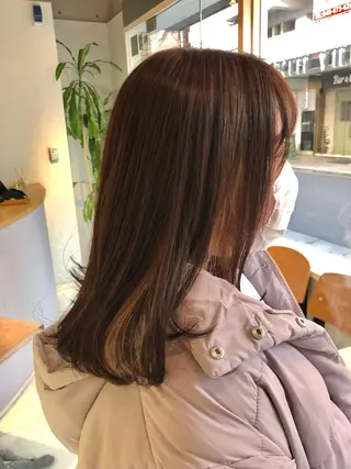 セミロング 阿部 美咲のヘアスタイル