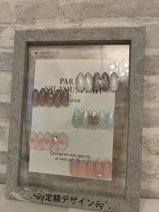 ネイル ジェヌインネイル 間宮のネイルデザイン