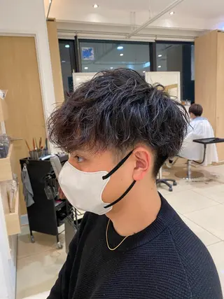 ショート パーマ メンズ メンズ特化型美容師 栗山勇人のヘアスタイル