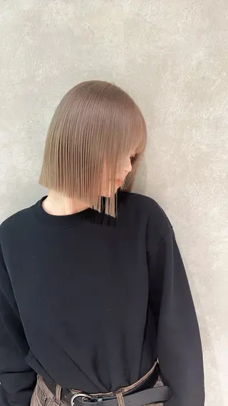 ショート カラー regalo 森重ユウのヘアスタイル