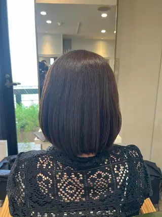 ミディアム 小鴨 美佳のヘアスタイル