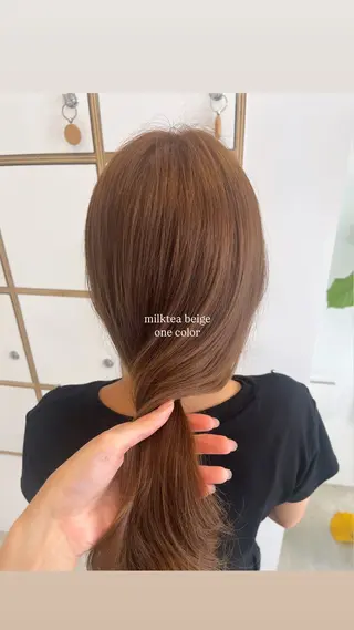 ロング カラー 山口 愛結のヘアスタイル
