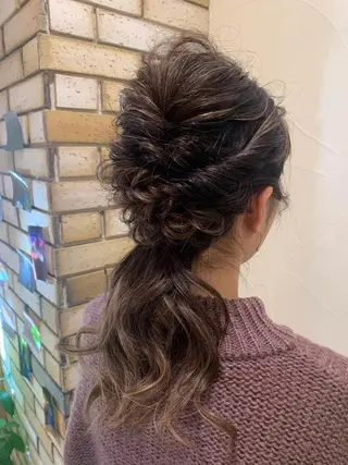 ヘアアレンジ 透明感カラー・ 髪質改善🩵イケダのヘアスタイル