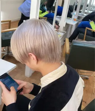 カラー メンズ 🇰🇷ハイトーン× 韓国レイヤー레이어드のヘアスタイル