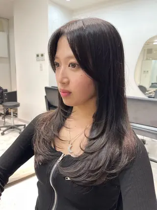 ロング TENSHO ハイトーンレイヤーのヘアスタイル