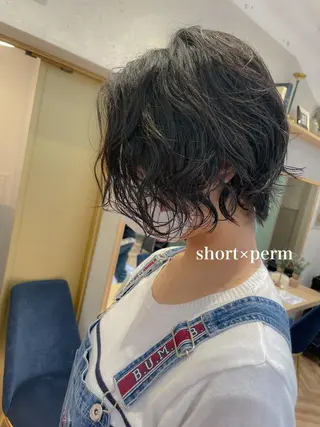 ショート パーマ ♥️ブリーチ/ボブ/ レイヤー♥️maiのヘアスタイル