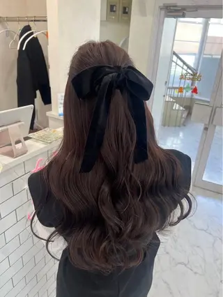 ロング カラー mignon あゆみのヘアスタイル