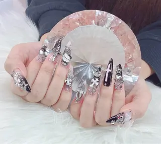 ネイル LoaChaton kaeのネイルデザイン