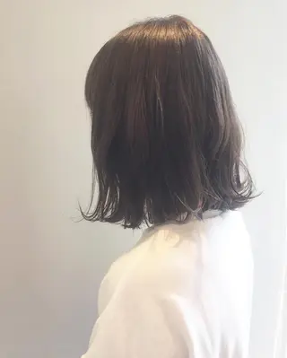 ミディアム カラー 齋藤 咲のヘアスタイル