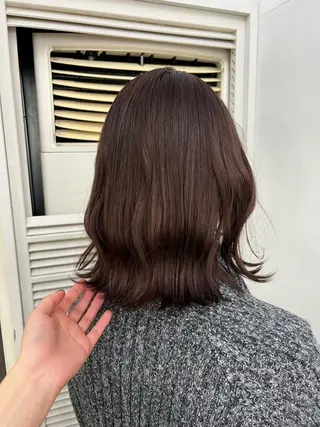 ミディアム カラー 樽川 紗月のヘアスタイル