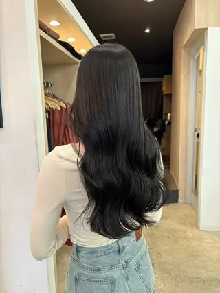 ロング カラー ヘアアレンジ 🪽髪質改善ストレー ト🤍美羽🤍のヘアスタイル