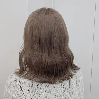 ミディアム カラー ヘアアレンジ ネイル マツエク・マツパ ベージュグレージュ 💕しゅーじ💕のヘアスタイル