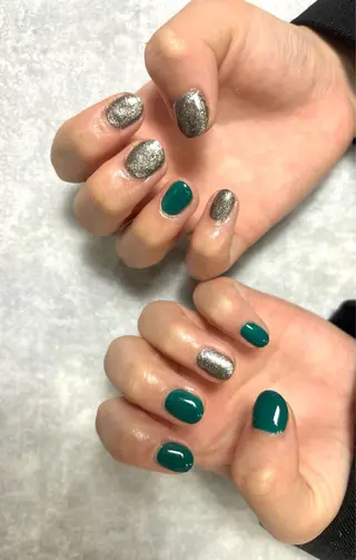 ネイル eyemor所属・伊東 萌々香のネイルデザイン