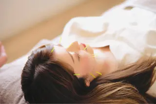 フィジカルコンディショニングサロン WHOLE  札幌円山所属・ドライヘッドスパ⭐️ 小顔矯正美容鍼✨やすのエステ・リラクイメージ