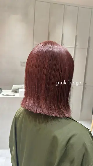 ミディアム カラー ミオ💎透ける暗髪／ ブリーチなしWカラーのヘアスタイル