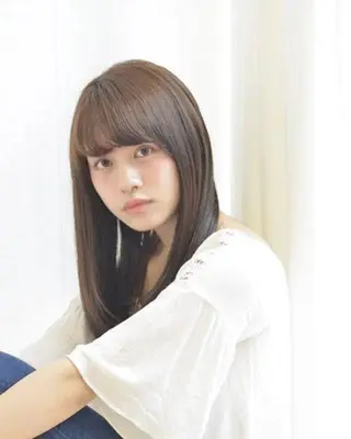 ミディアム u hair所属・こばやし ももこのヘアスタイル