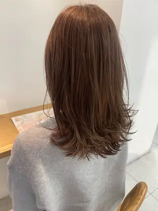 ミディアム カラー 福田 千尋のヘアスタイル