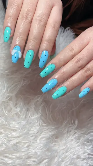 ネイル n o q r m. n a c h iのネイルデザイン