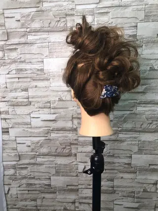 セミロング ヘアアレンジ 大嶋 伸吾のヘアスタイル