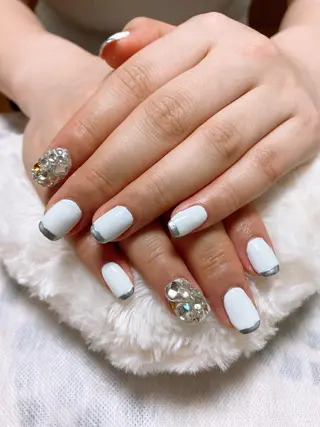 ネイル The Best Beauty受付担当のヘアスタイル