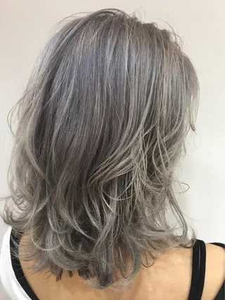 ミディアム カラー AMI ウルフパーマ/メンズのヘアスタイル