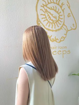 ロング hairroomsheeps所属・ハイトーン/ホワイト カラー/SHOKAのヘアスタイル