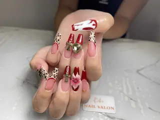 ネイル 💕鈴木ユリ パラジェル/オフ無料のネイルデザイン