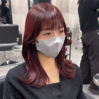 ミディアム カラー _WHITE +南海難波所属・YUMI YUMIのヘアスタイル