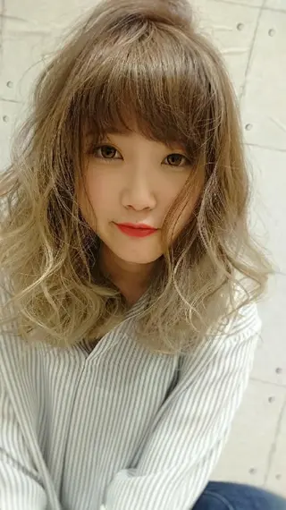 ミディアム カラー ヘアアレンジ 秋山 幸太のヘアスタイル