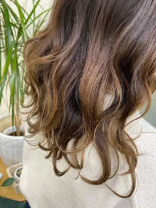 セミロング ヘアアレンジ 安澤 彩奈のヘアスタイル